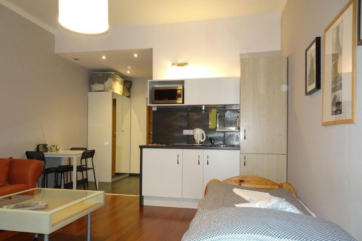 Cybulskiego Guest Rooms Krakow Exterior photo