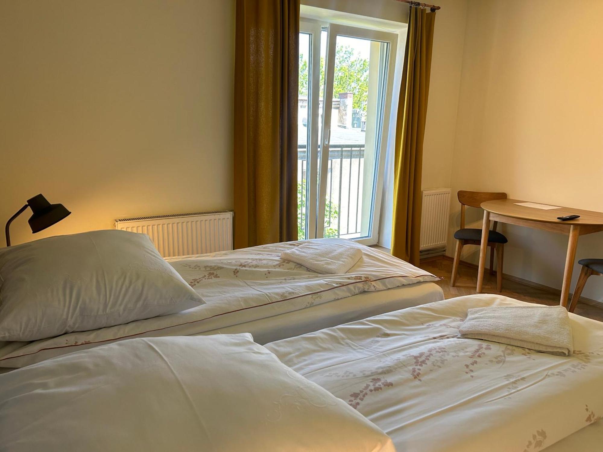 Cybulskiego Guest Rooms Krakow Exterior photo