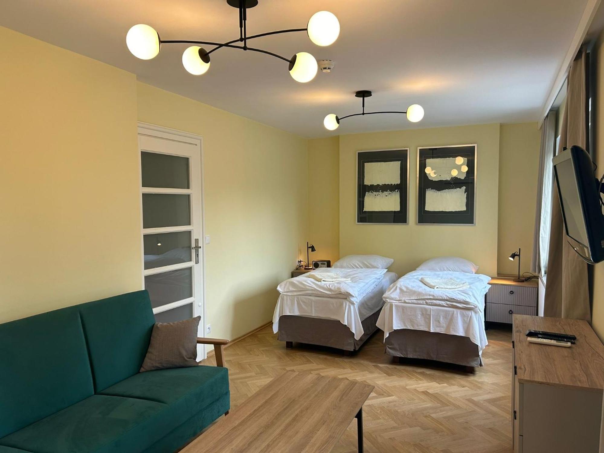 Cybulskiego Guest Rooms Krakow Exterior photo