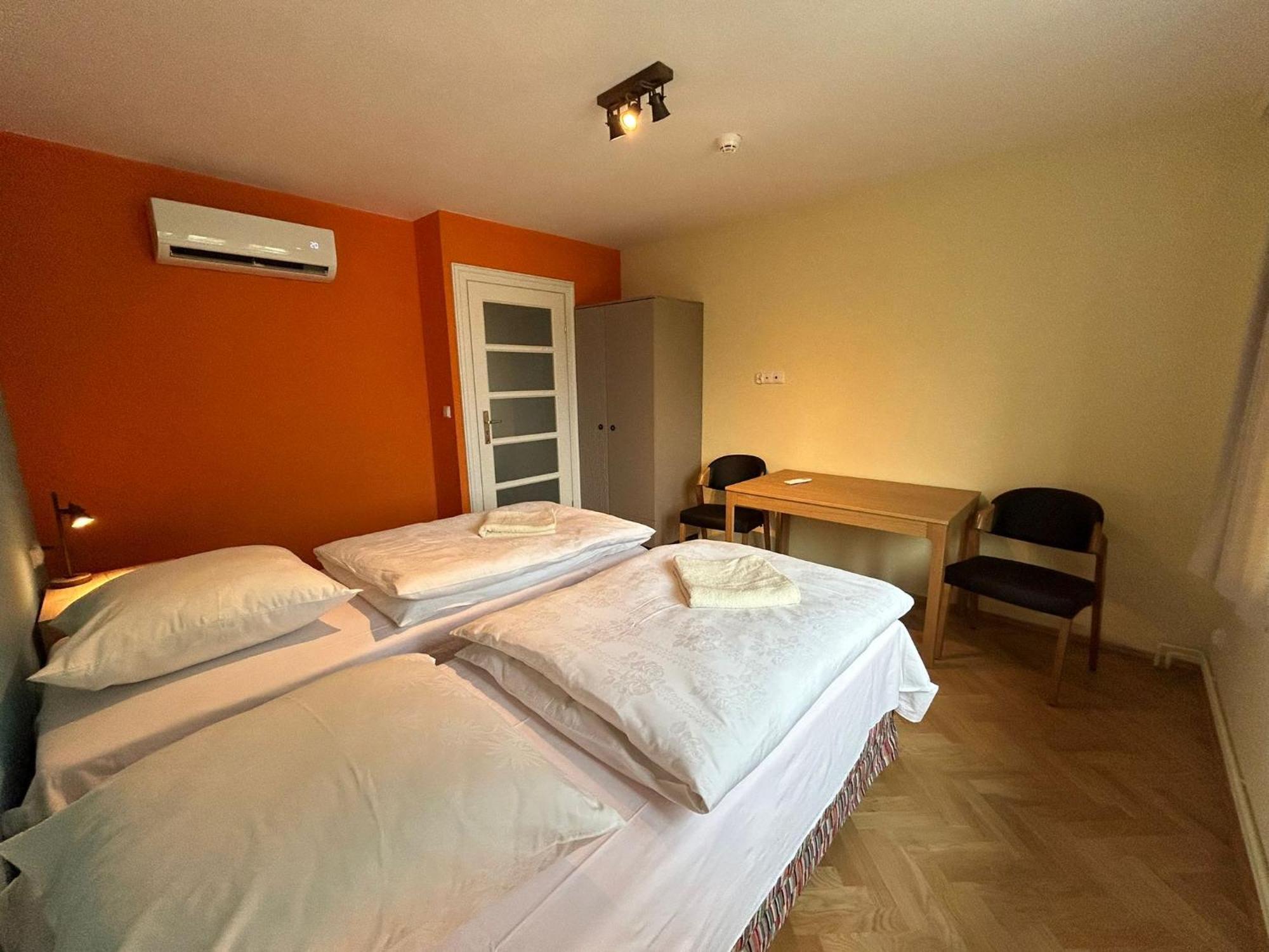 Cybulskiego Guest Rooms Krakow Exterior photo
